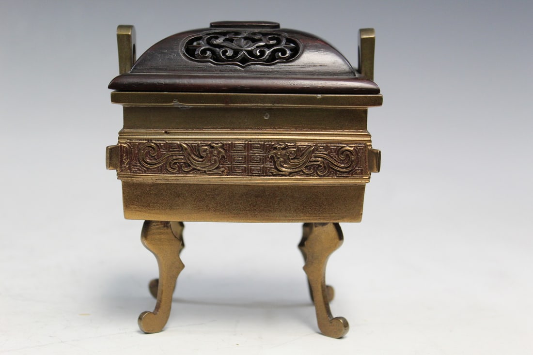 Chinese Brass Incense Burner with Wood Lid: Chinese Brass Incense Burner with Wood Lid. H 11.5 cm.