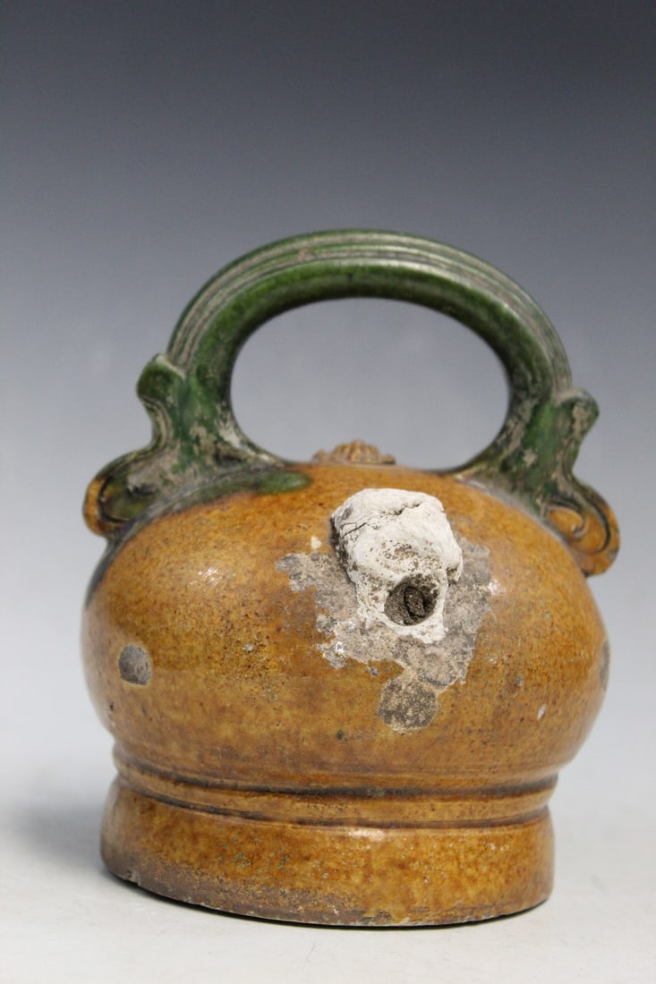 Vietnamese Sancai Porcelain Lime Pot (1 of 7)