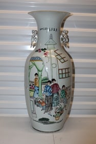 Large Chinese famille rose porcelain vase