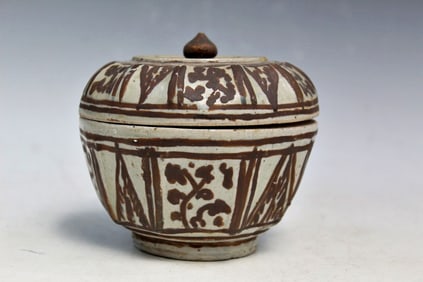 Sawankhalok Pottery Box