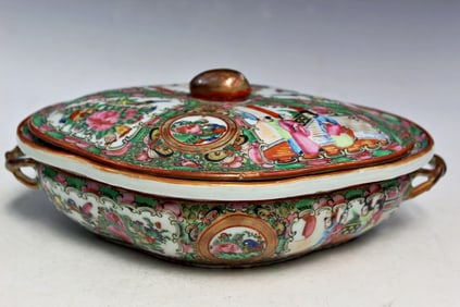 Chinese Rose Medallion Porcelain Tureen