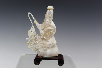 Chinese Carved Mother-of-Pearl Snuff Bottle