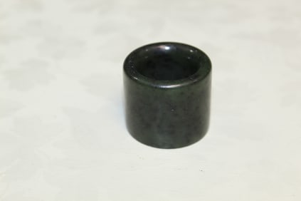 Antique Chinese Spinach Jade Thumb Ring