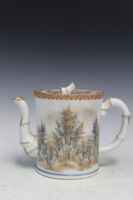 Fine Japanese Porcelain Teapot