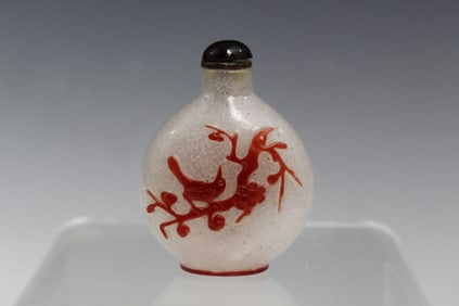 Chinese Overlay Peking Glass Snuff Bottle