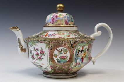 Chinese Rose Medallion Porcelain Teapot
