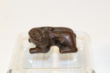 Chinese Bronze Paper Weight of a Mythical Beast. Qing Dynasty