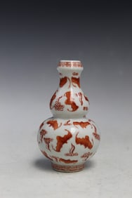 Chinese Iron-red Decorated Bats Porcelain Double Gourd Vase