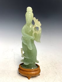 Chinese carved jade figure of a lady.