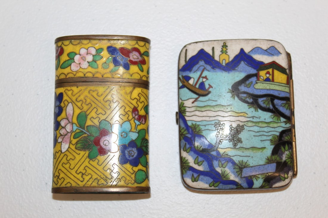 Two Chinese Enamel Boxes (1 of 7)