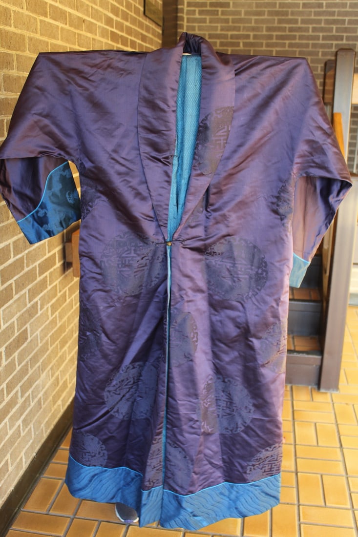 Chinese Brocade Robe: Chinese Brocade Robe. H 145 cm. Sleeve W 172 cm.