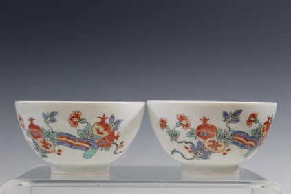 Pair of Japanese Porcelain Kakiemon Bowls