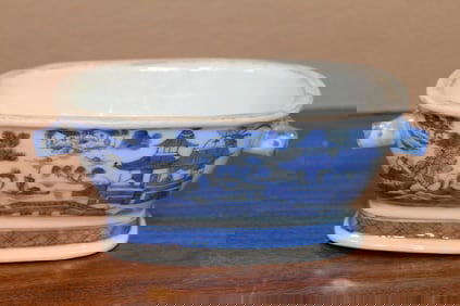 Chinese Export Blue and White Porcelain Tureen