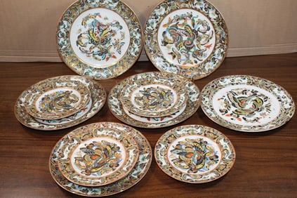 Group of 10 Chinese Export Hundred-butterfly Famille Rose Porcelain Dishes