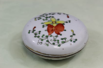 Chinese Famille Rose Porcelain Ink Box