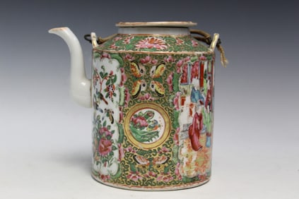 Chinese Rose Medallion Porcelain Teapot