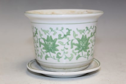Chinese Porcelain Planter
