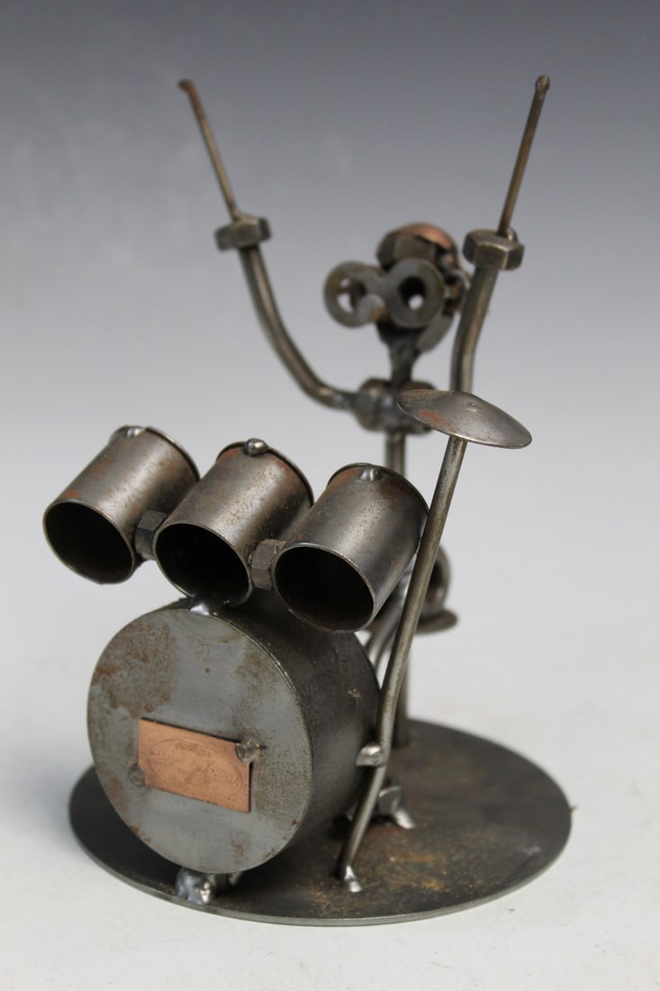 Hinz and Kunst Original Metal Drummer Welding Sculpture: Hinz and Kunst Original Metal Drummer Welding Sculpture. H 17.5 cm