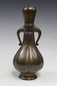 Chinese Bronze Garlic-mouth Vase