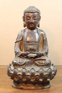 Chinese bronze buddha statue, Ming Dynasty: Chinese bronze buddha statue, Ming Dynasty. H 23 cm.