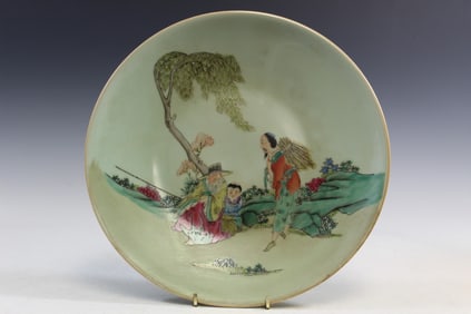 Chinese Famille Rose on Celadon Glaze Porcelain Dish