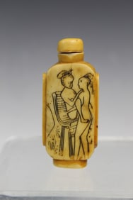 Chinese Snuff Bottle with Erotic Scene Decoration