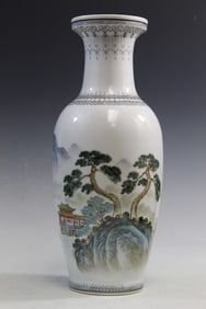 Chinese Famille Rose Porcelain Vase