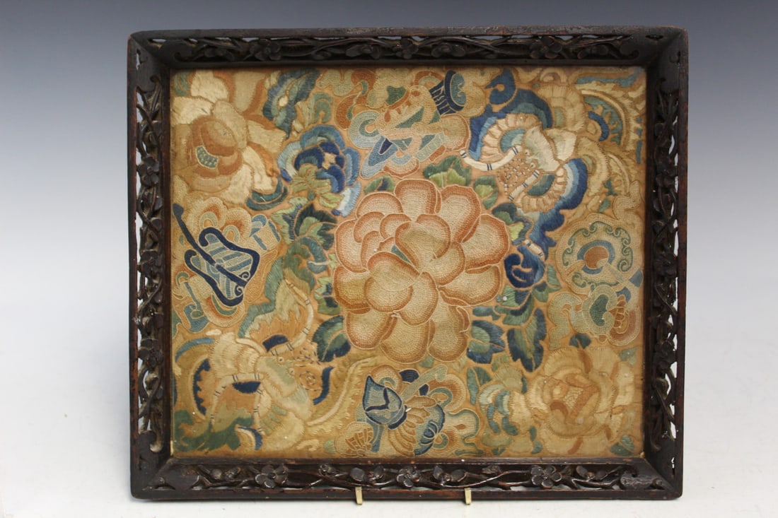 Chinese Embroidery Framed (1 of 7)