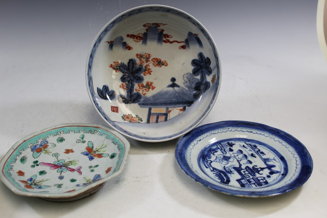 Three Asian Porcelain Items (1 of 8)