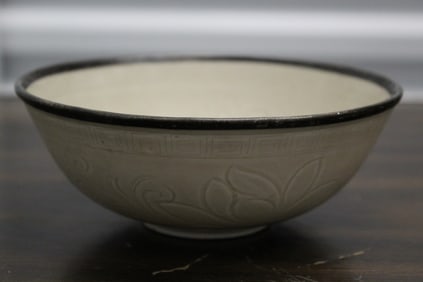 Chinese Ding Ware Porcelain Bowl