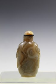 Chinese Agate Snuff Bottle