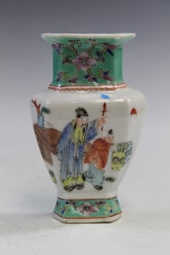 Chinese Famille Rose Porcelain Small Vase