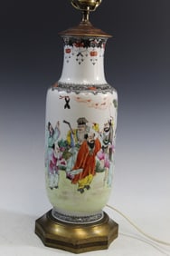 Chinese Famille Rose Porcelain Vase Lamp
