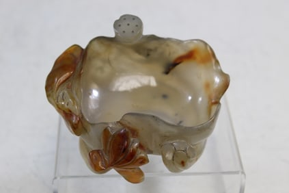 Chinese Carved Agate Lotus Leaf Shaped Water Coupe