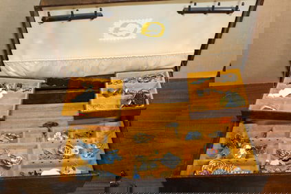 Jewelry box and earrings