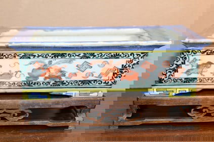 Chinese Famille Rose Porcelain Bulb Dish on Wood Stand