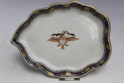 Mottahedeh Chinese Export Armorial Style Eagle Leaf Shaped Porcelain Dish