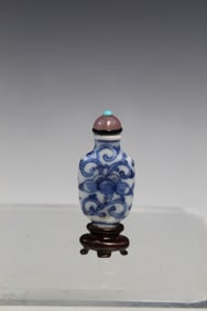 Chines Blue and White Porcelain Snuff Bottle