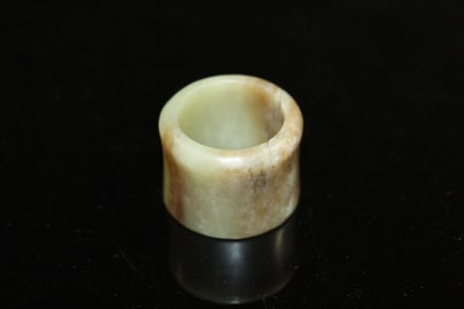 Chinese Celadon Jade Thumb Ring