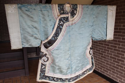Chinese Silk Embroidery Lady's Robe