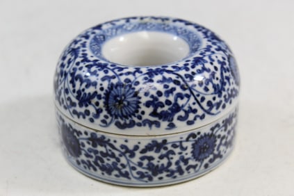 Chinese Blue and White Porcelain Box