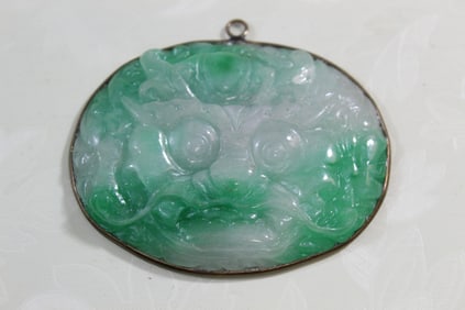 Chinese Jadeite Medallion