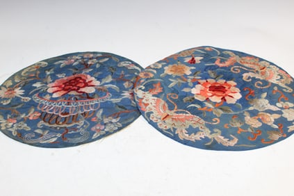 Two Chinse Silk Embroidery Pieces