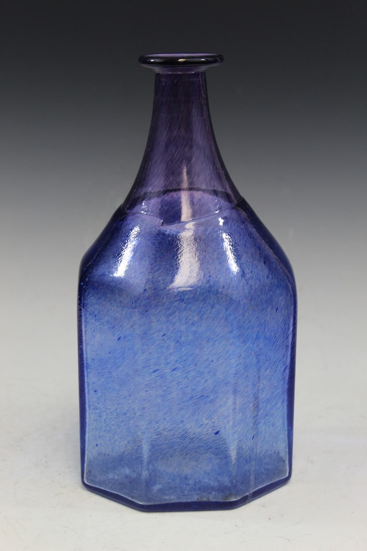 Kosta Boda, Bertil Vallien Art Glass Vase.: Kosta Boda, Bertil Vallien Art Glass Vase.. H 28.5 cm.