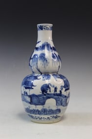 Chinese Blue and White Porcelain Gourd Vase