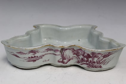Chinese Famille Rose Porcelain Butterfly Shaped Bulb Dish