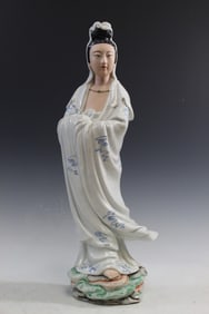 Chinese Famille Rose Porcelain Guanyin Statue