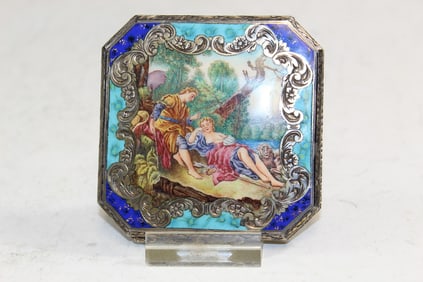 A Hand-painted Enamel on Silver Powder Box with Romantic Scene