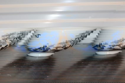 Pair Chinese Blue and White Porcelain Bowls