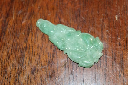Chinese Jadeite Guanyin Pendant